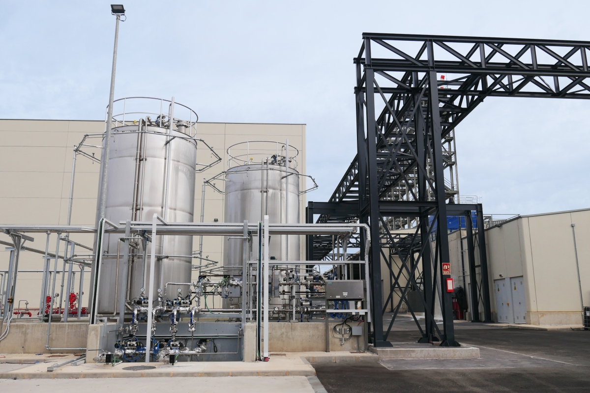 Destilerías Muñoz Gálvez completa la construcción de su nueva fábrica en Librilla con 70.000 m² y 40 millones de inversión