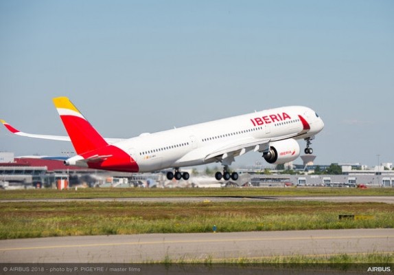 Iberia plantea un expediente de regulación de empleo (ERE) voluntario para 996 personas