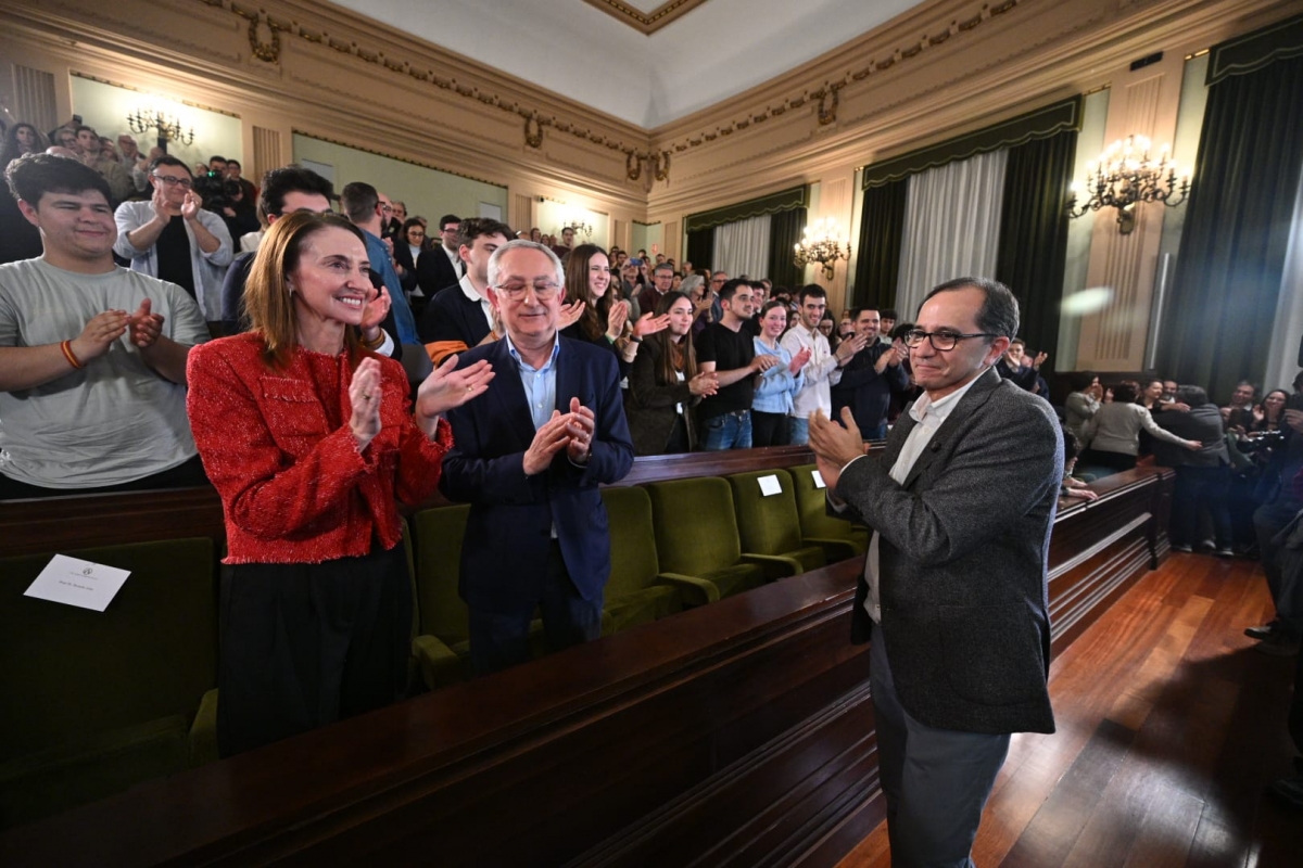 Juan Luis Gandía, nuevo rector de la Universitat de València