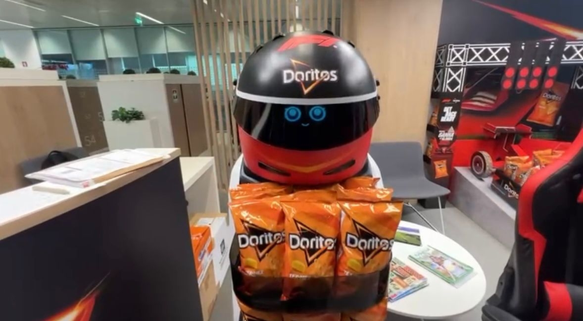 PepsiCo selecciona a la alicantina Bumerania como socio tecnológico para el despliegue de robots promocionales 