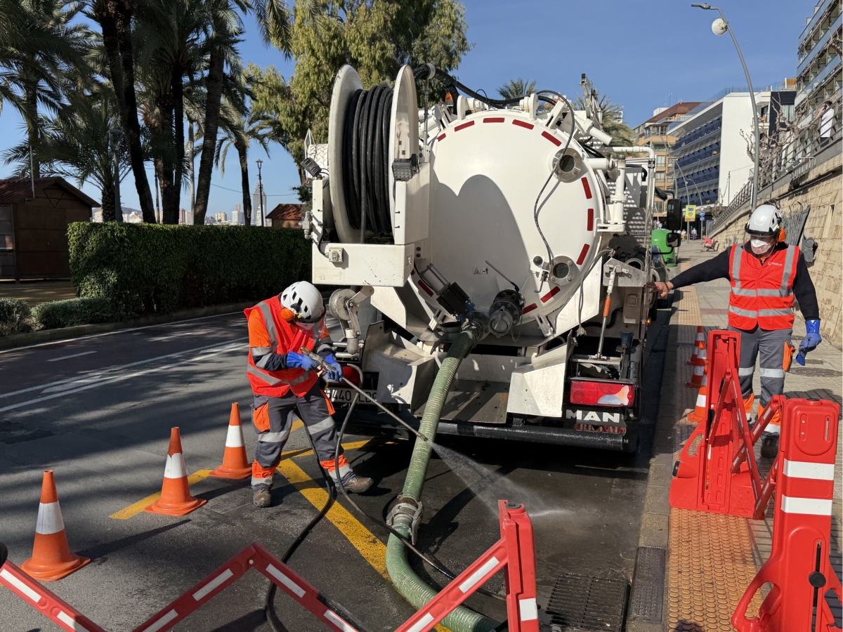 El Ayuntamiento de Benidorm y Veolia, más de 13 millones en la renovación y el mantenimiento de la red de alcantarillado 