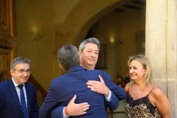 Vicente Barrera y Carlos Mazón de vacaciones