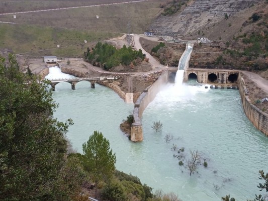Contaminación, cambio climático y barreras artificiales, amenazas para los ríos en España
