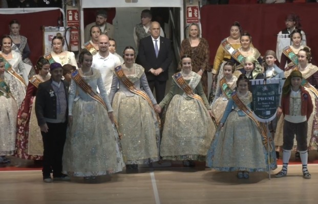 La UNED de Castelló encén una nova flama a les Falles de Benicarló: naix el primer premi al valencià en 53 anys d’història