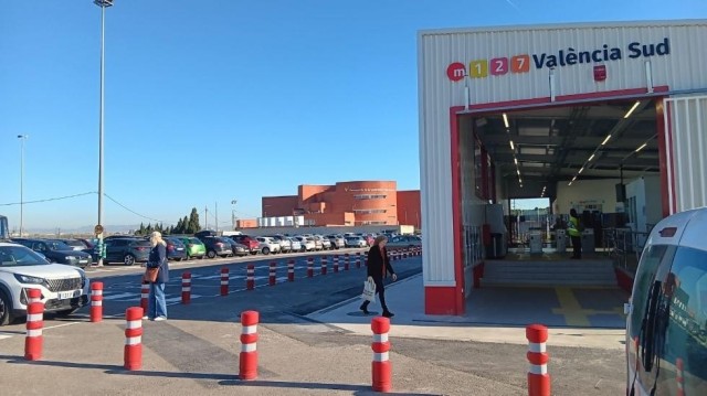 Metrovalencia ofrece más de 1.500 plazas gratuitas de aparcamiento en 18 estaciones terrestres durante Fallas