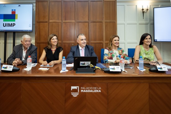 València pide junto a otras ciudades y autonomías costeras más implicación del Gobierno en el cambio climático