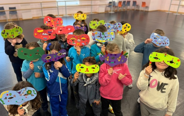 El Centre Municipal de les Arts de Burriana organiza un taller para celebrar los 20 años del Jardí Artístic