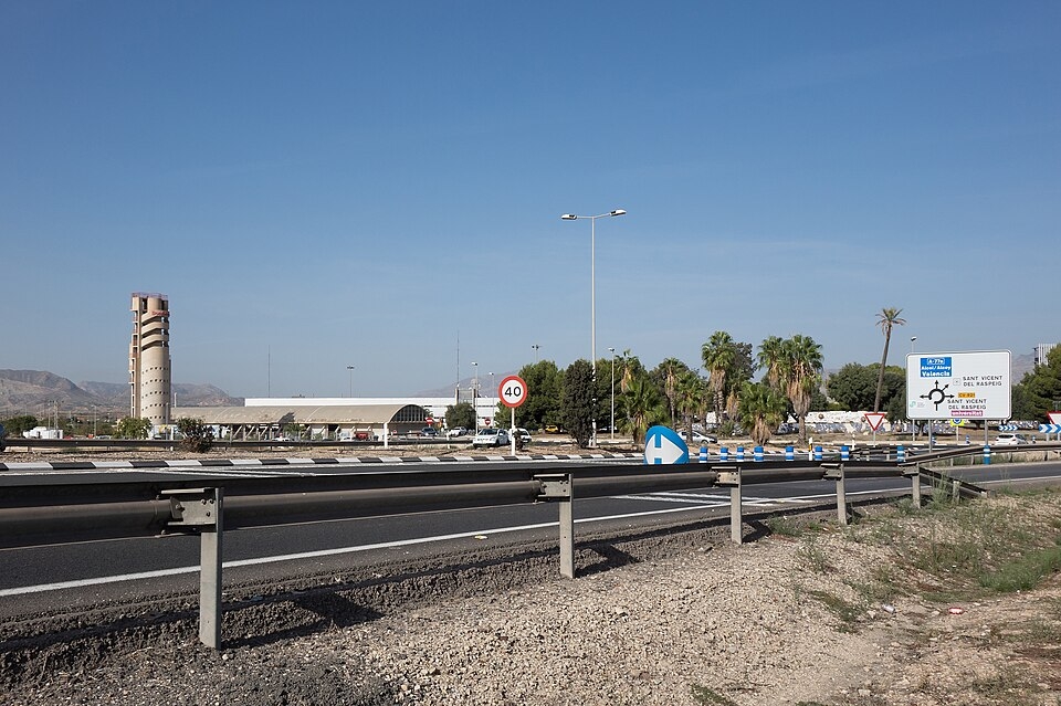 El kilómetro 0 de la autovía A77a, en Alicante, el tramo que contabiliza más accidentes (93) y víctimas (141) 