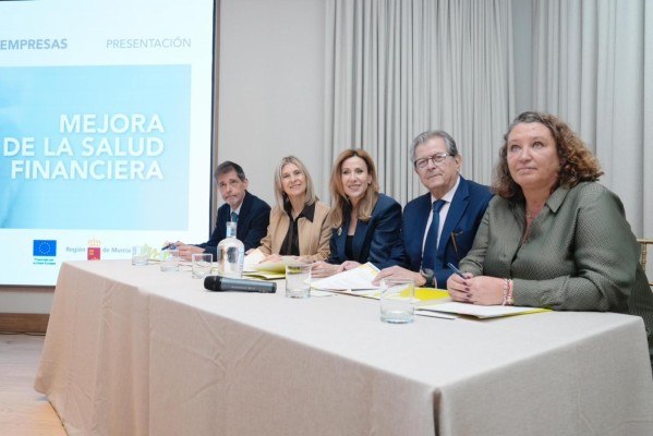 Las ayudas del ‘Cheque revitaliza’ impulsan el asesoramiento especializado entre las microempresas de la Región de Murcia