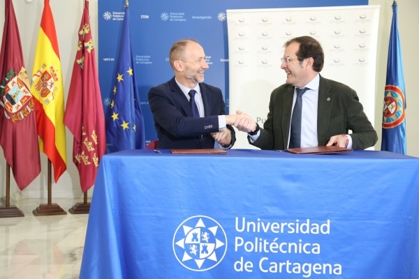 El Puerto de Cartagena y la UPCT impulsan un curso para formar a profesionales del sector portuario