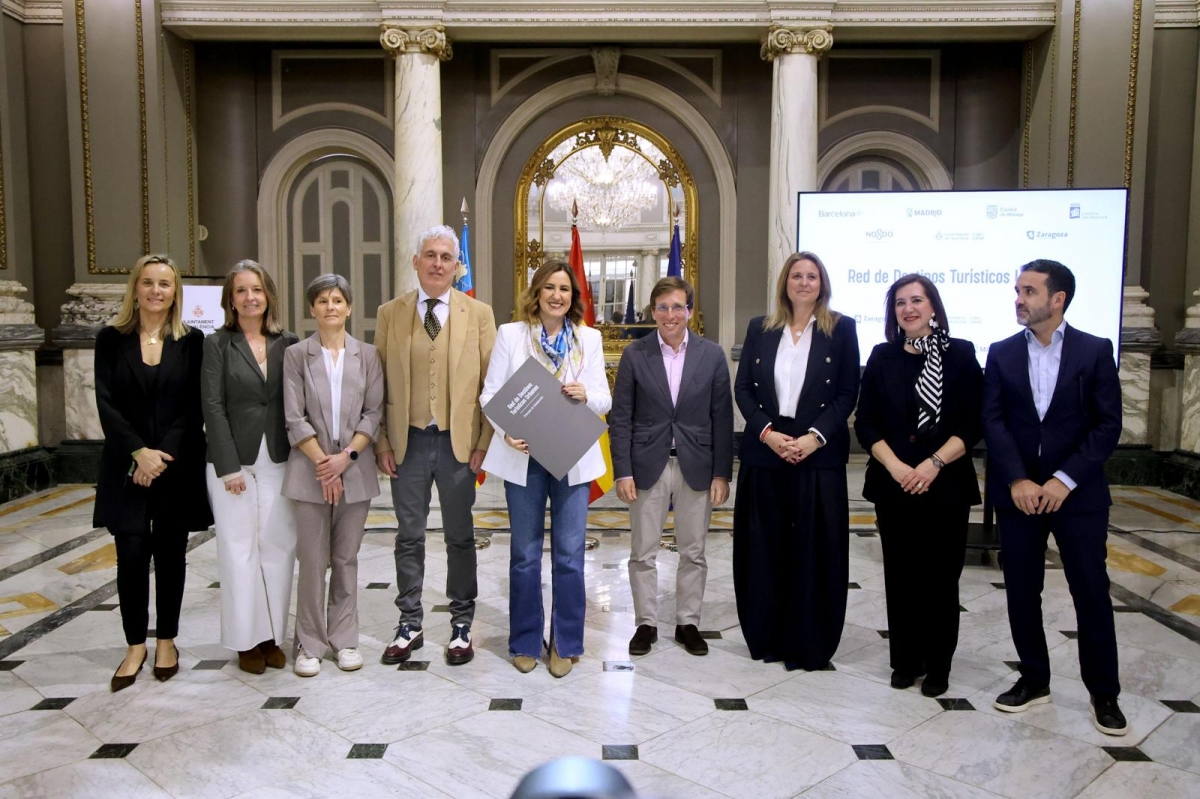 València y otras seis grandes ciudades españolas se alían para abordar los retos del turismo urbano