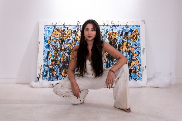La Bluewave Alliance acoge una muestra de la artista Juliana Plexxo para concienciar sobre la protección de mares y océanos