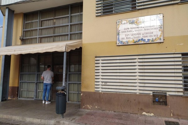 Usuarios del centro de acogida de Castelló denuncian el 