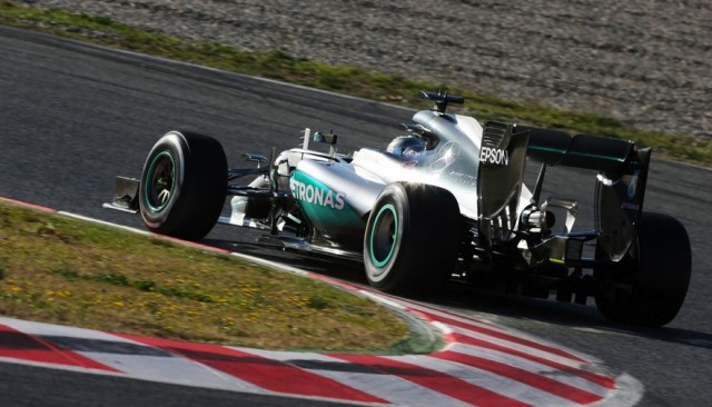 Rosberg se mantiene firme a pesar del paso adelante de Ferrari
