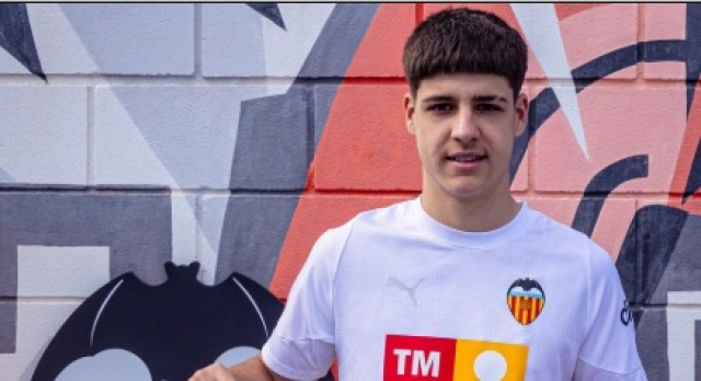 La Academia VCF renueva al hijo de David Albelda 