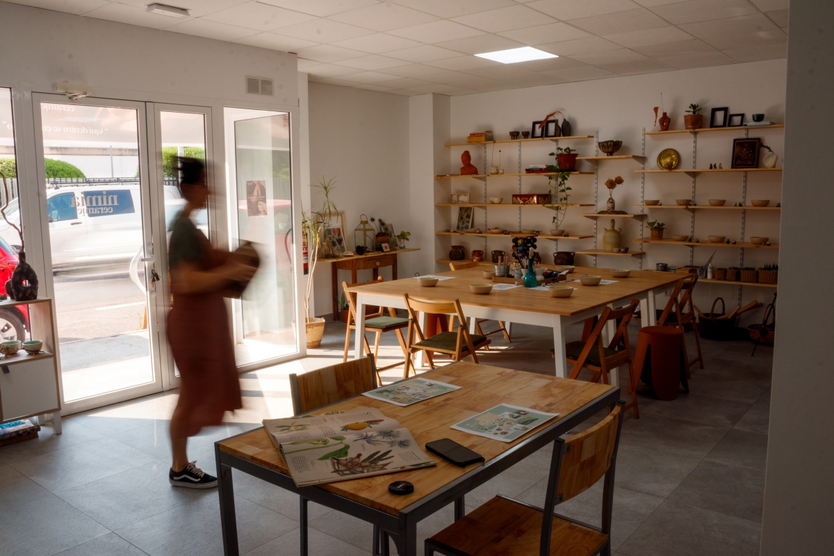  El fang com a espai de trobada: la ceràmica a Castelló es reactiva des dels tallers locals