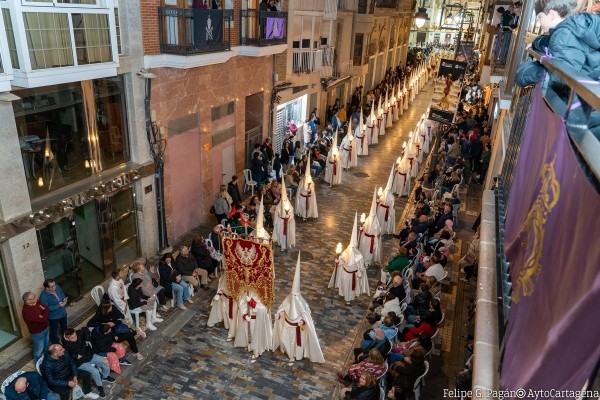 Ya a la venta las sillas para Semana Santa en Cartagena: desde 3 a 8 euros