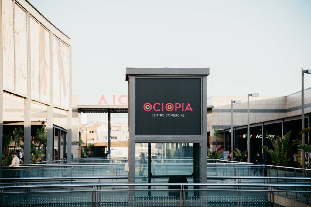 Ociopía reclama al Ayuntamiento de Orihuela casi 47.000 euros por el alquiler de dos locales del centro comercial
