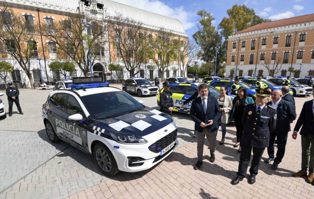 El Ayuntamiento de Murcia refuerza la seguridad en las comisarías de Policía Local 