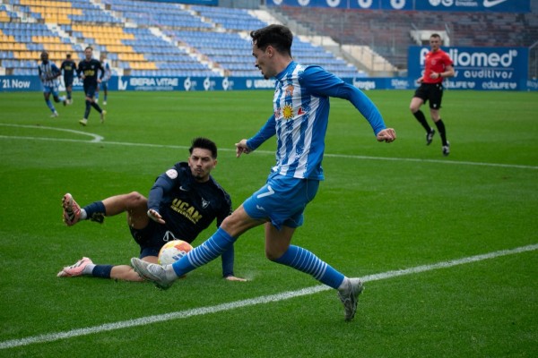  El derbi por el ascenso entre el Águilas y el UCAM copa la atención en Segunda RFEF