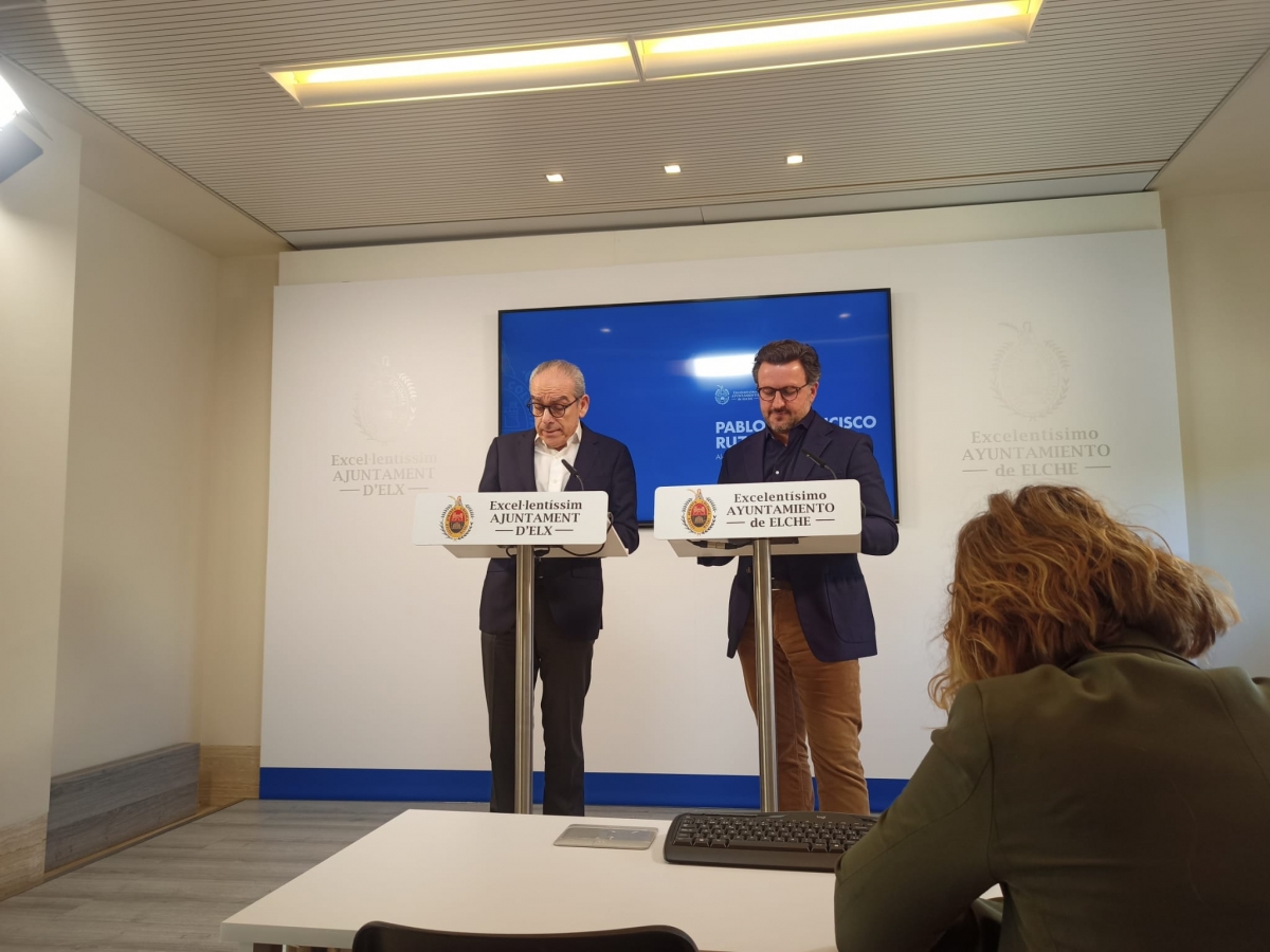 El vicealcalde Francisco Soler y el alcalde Pablo Ruz -