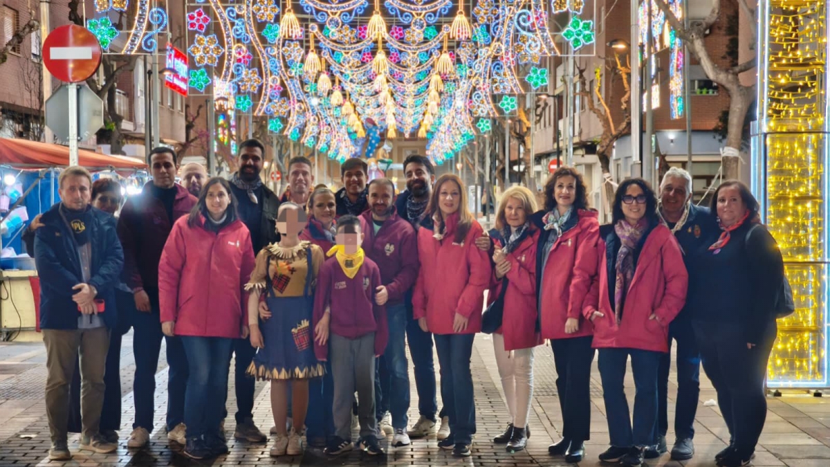 Varios miembros del PSPV en la ronda fallera esta semana.