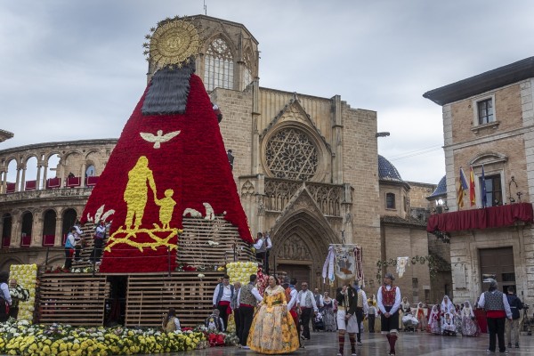 València analiza si el 16 de marzo podría ser festivo y tener 3 días de Ofrenda en Fallas