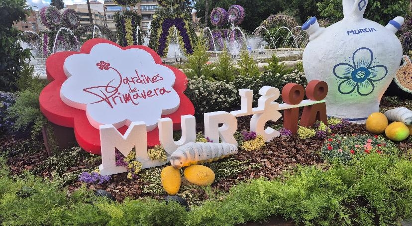 Murcia arranca la plantación de flores para los 17 proyectos seleccionados con 'Jardines de Primavera'