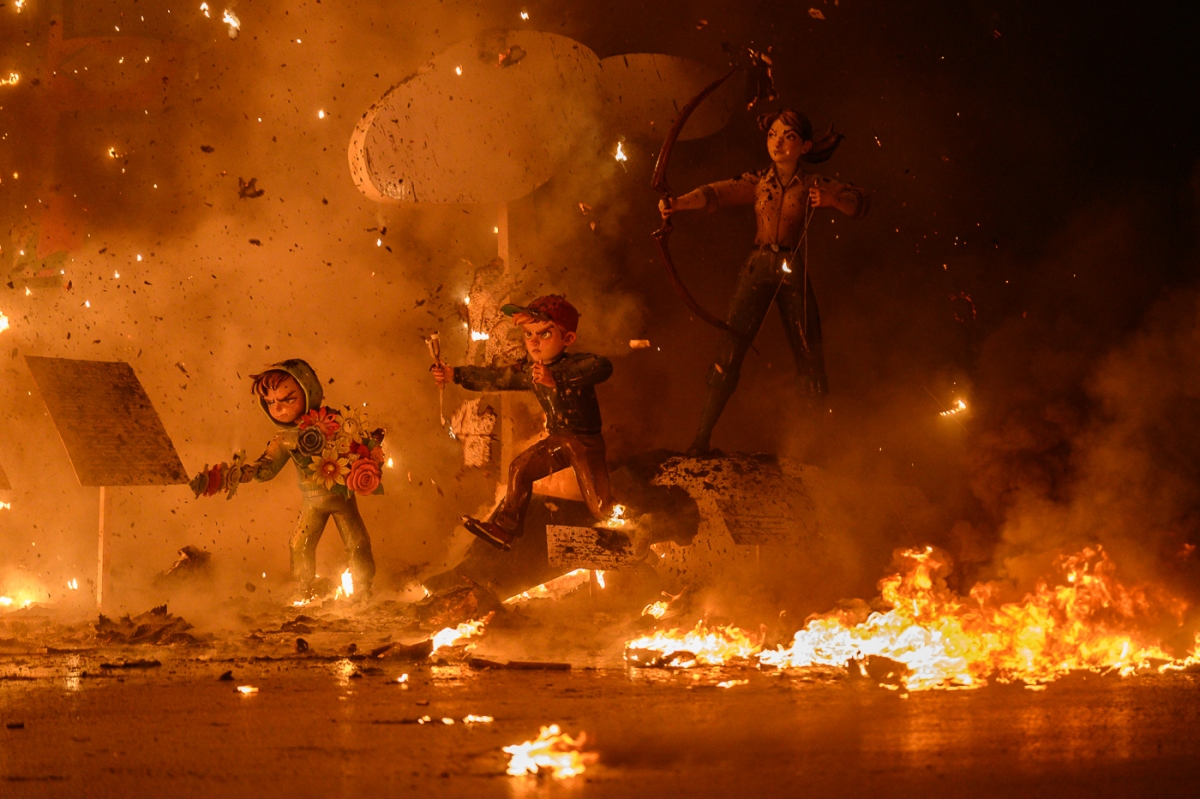 El clamor artístico y social por la paz y otras 4 claves de las Fallas de València de 2026