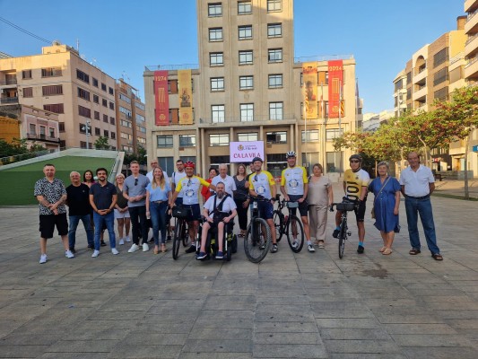 El presidente de Rotary Club Vila-real inicia su ruta a París a beneficio de Conquistando Escalones 