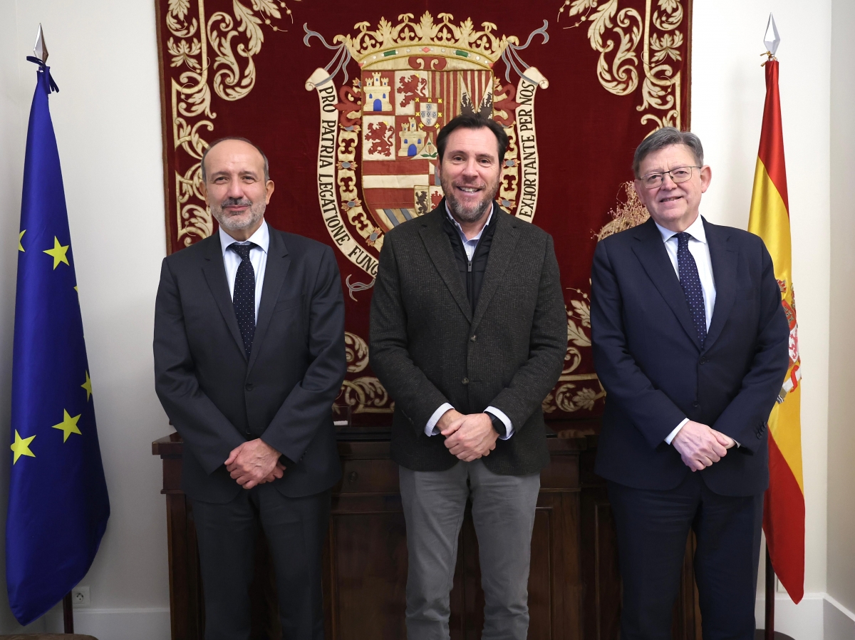 El embajador de Francia, el ministro Óscar Puente y Puig, juntos esta semana. - Foto: MINISTERIO DE TRANSPORTE El embajador de Francia, el ministro Óscar Puente y Puig, juntos esta semana.