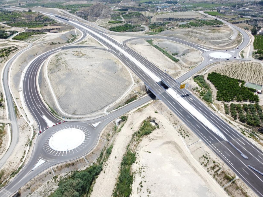 El último tramo del Arco Noroeste de Murcia que se inaugura este lunes completa la conexión con nueve municipios de la Región