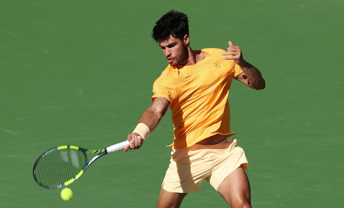 Alcaraz se estrena en Miami con un triunfo solvente ante el prometedor Fonseca y le espera Korda