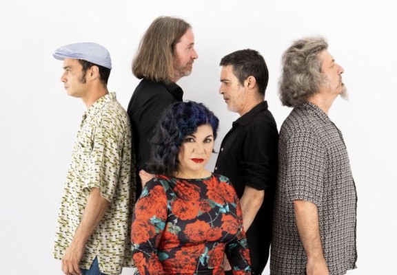 Karmen Cercós presenta su etapa musical más 'cariñosa' en la sala 16 Toneladas