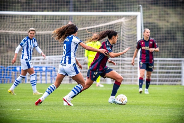 El Levante sigue en el pozo a siete jornadas del final de temporada