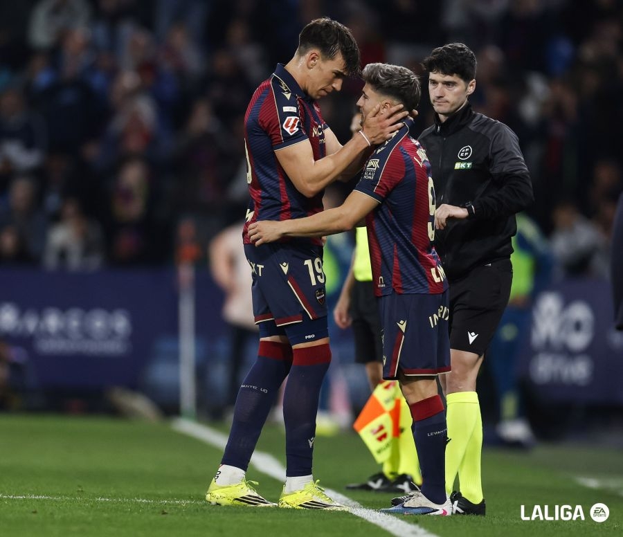 Espí hace historia en el Levante con seis goles en cuatro partidos seguidos en Primera