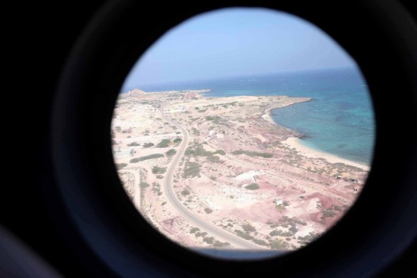 Irán autoriza el paso de 20 barcos paquistaníes por Ormuz en un gesto de confianza