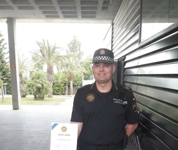 UGT pide en el Ayuntamiento de Elche una calle en homenaje al policía fallecido en 2023 Juan Antonio Sánchez