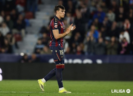 Espí, tras marcar 6 goles en 4 partidos: “Es de los mejores meses de mi vida”
