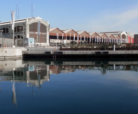 El tinglado 2 para uso vecinal y el poblado náutico toman forma en la Marina