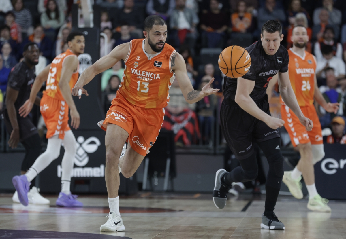Un espeso Valencia Basket se reencuentra con la victoria ante el colista