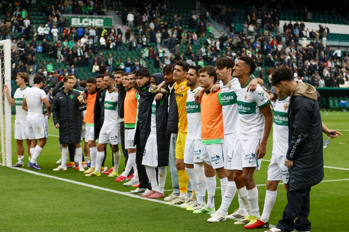El Elche CF regatea un marrón mayúsculo en otro fin de semana de infarto en la lucha por la permanencia