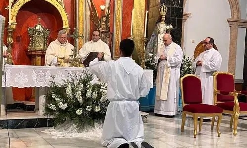 La Ribera de Molina le rinde homenaje a sus religiosos y religiosas.