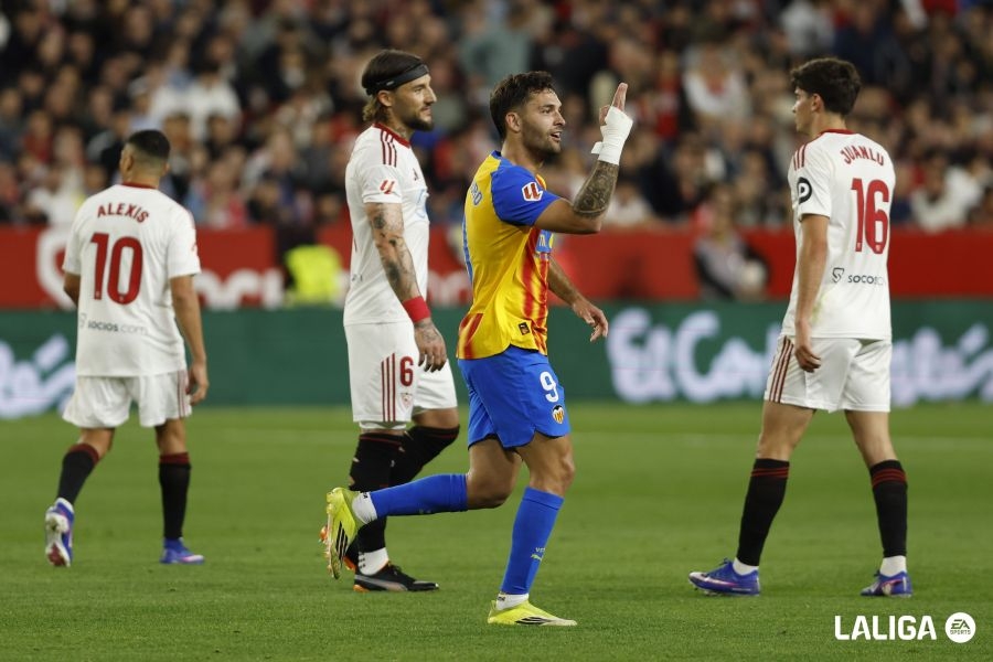 Los últimos 13 goles de Hugo Duro le han reportado 30 puntos al Valencia