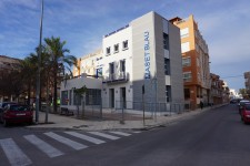 Vía libre con la mejora de la plaza junto al Maset Blau de Castelló: la obra prevé acabar de cara a noviembre