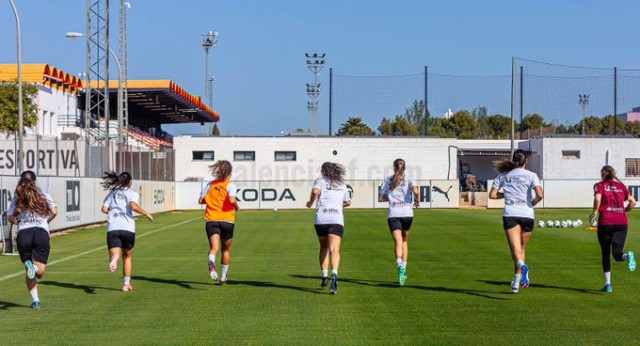 El Valencia Femenino lanza una campaña de abonos con asientos fijos y desde los 60 euros