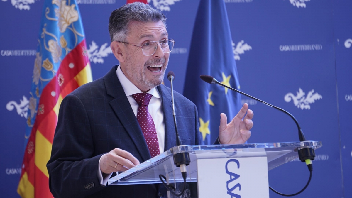 El nuevo subdelegado del Gobierno promete más vivienda y ofrece garantías en la política hídrica en Alicante