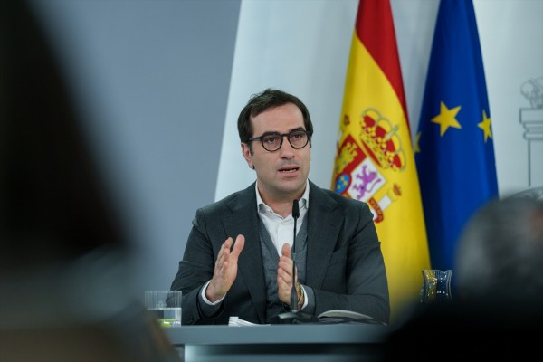 La inversión extranjera directa en España cae casi un 22% en 2025, con 30.764 millones