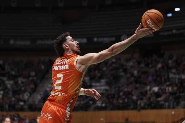 Josep Puerto, a un partido de superar a Dubljevic como el 'taronja' con más choques en Euroliga