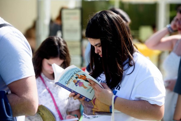 El fenómeno ‘booktok’: las “nuevas” reglas de la novela juvenil